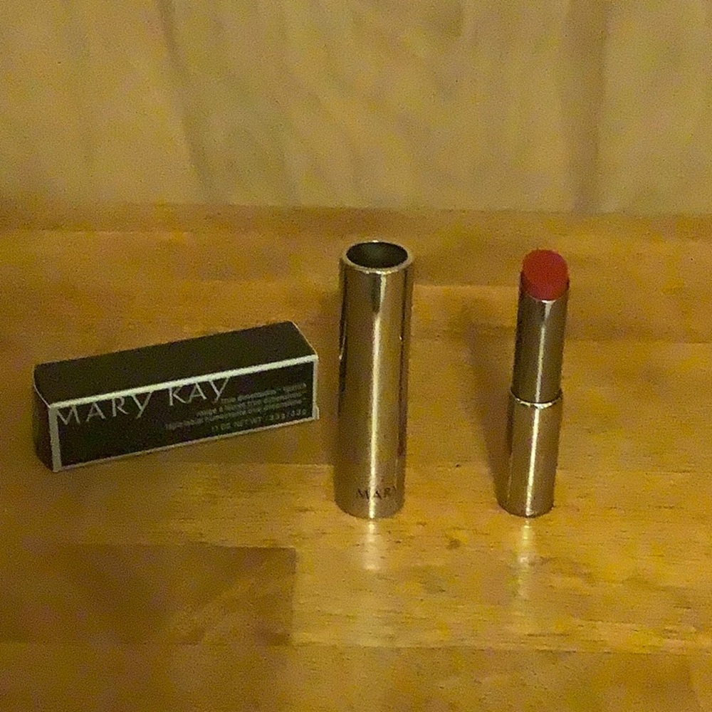 Mary Kay Firecracker Red True Dimensions Lipstick